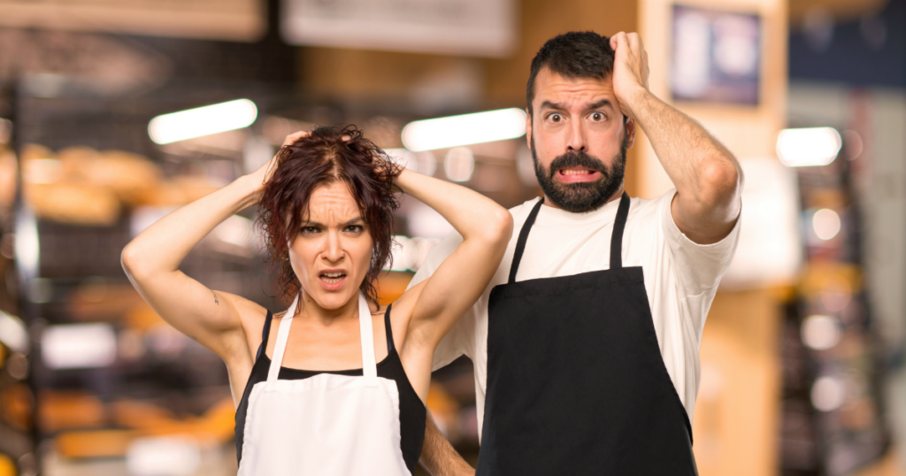 employes-cheveux-tires
