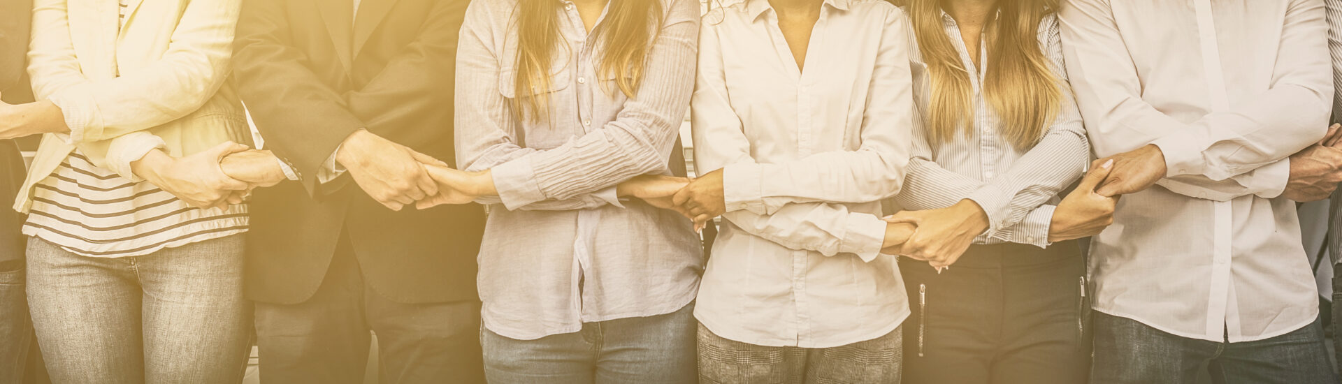 employes-main-dans-la-main